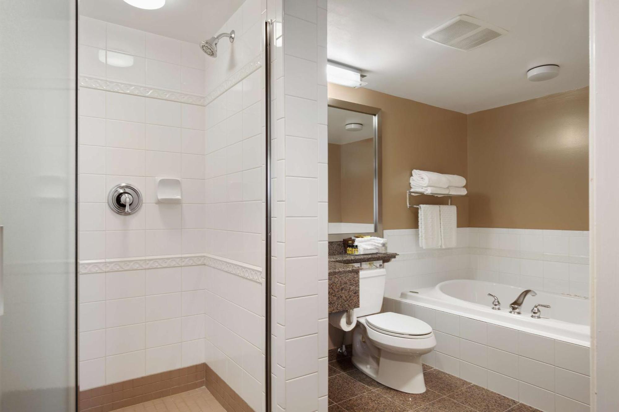 Best Western Plus Columbia River Hotel Trail Exterior photo